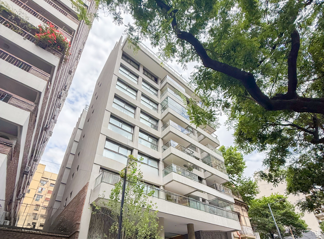 J. Newbery 1680 Cañitas, C.A.B.A, Argentina.