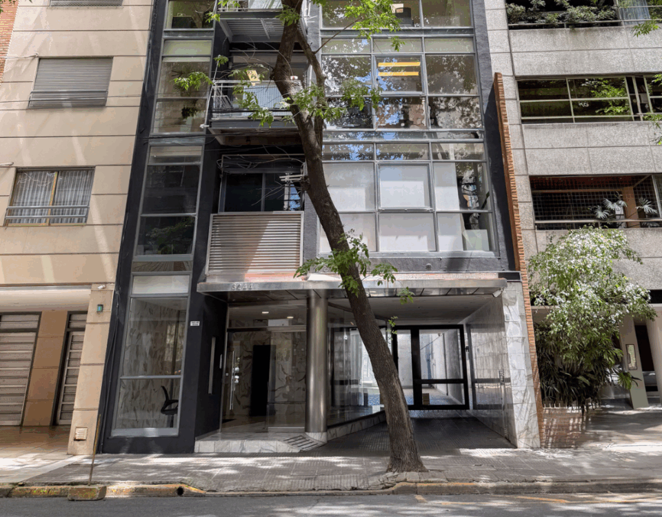 Sinclair 3244 Palermo, C.A.B.A, Argentina.